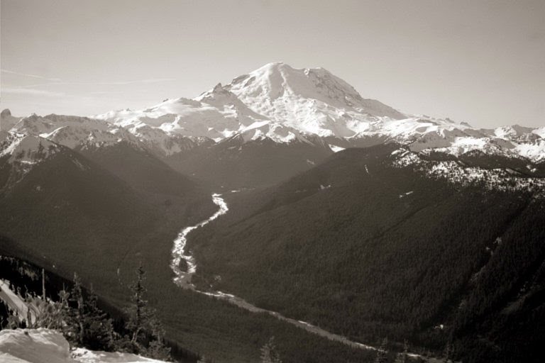 View of Mt Rainier from Crystal by pandas_paw