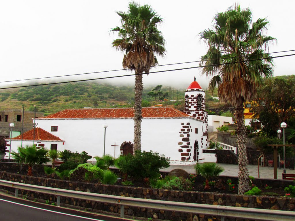 12.11.2011-En alerta por emisión volcánica en toda la isla. El Mocanal. El Hierro. by Valentín Enrique