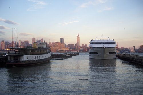 Empire State Building from Hoboken by jenskjodt