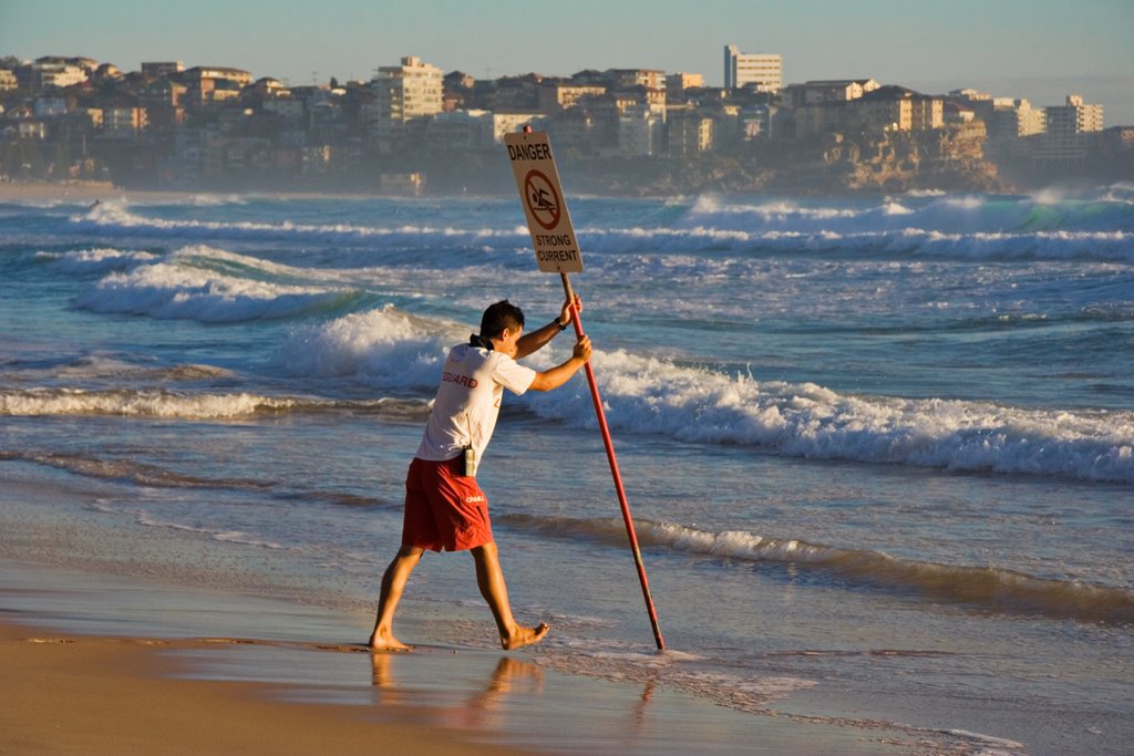 Manly Beach, 7:10AM by Senex Prime