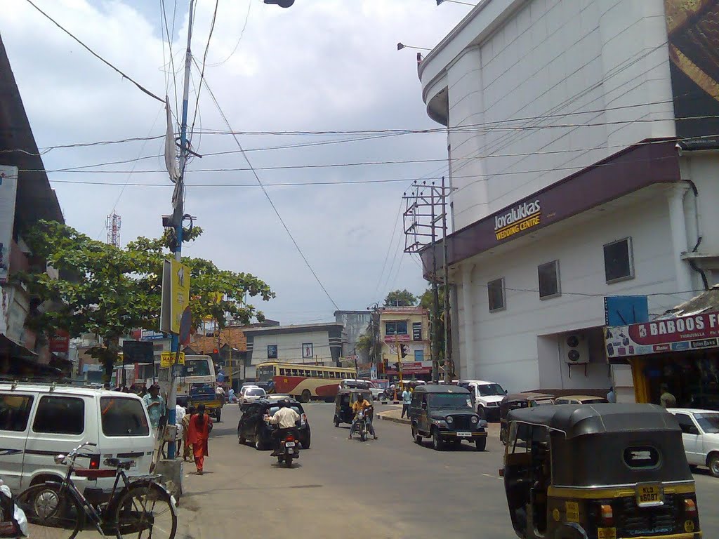 JOY ALUKKAS WEDDING CENTER A PHOTO FROM END OF TK ROAD & FACE TO MC ROAD by sobygeorgethiruvalla-