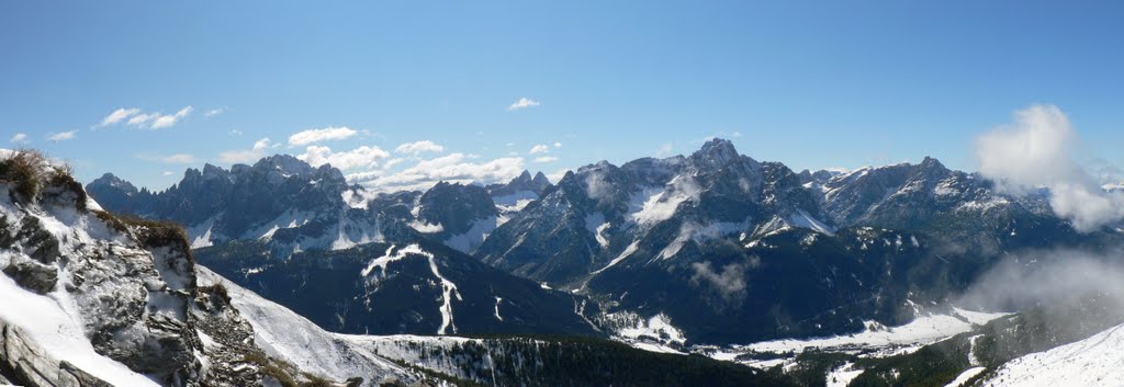 The overall panorama, Tre Cime in the middle. by tondalouda