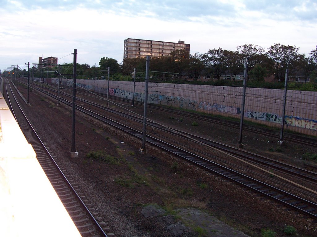 Railway Rijswijk - 2006 by StevenL