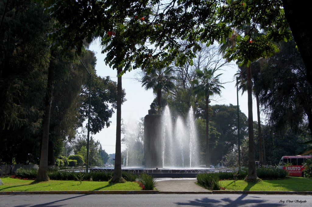 GLORIETA CRUCE PASEO Y CALLE NIZA by SYMArq