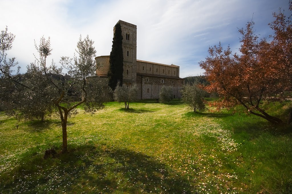 Sant'Antimo by hanulu