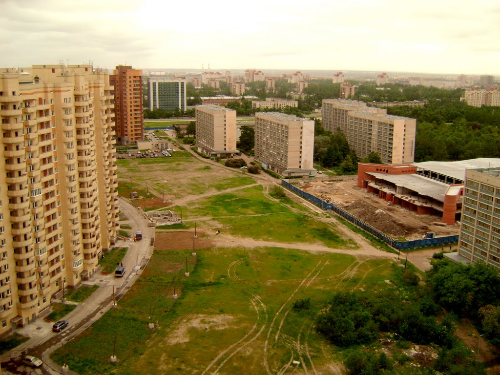 Варшавская, 25 (слева жилой комплекс Янтарный берег, справа студгородок, вид с Кузнецовской,11, 22 этаж) by comon2680