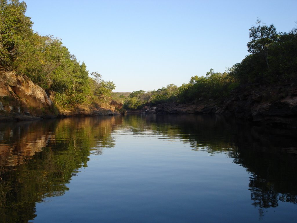 Estreito Rio das Garças by Rafael M. Assis