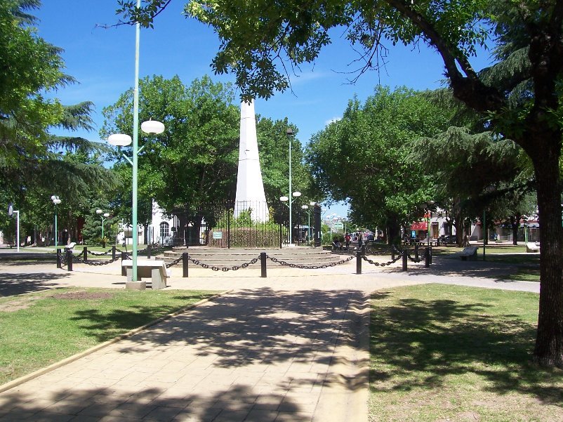 MONUMENTO PLAZA ITALIA by marpro33