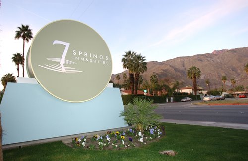 7 Springs Inn and Suites by 7Springs