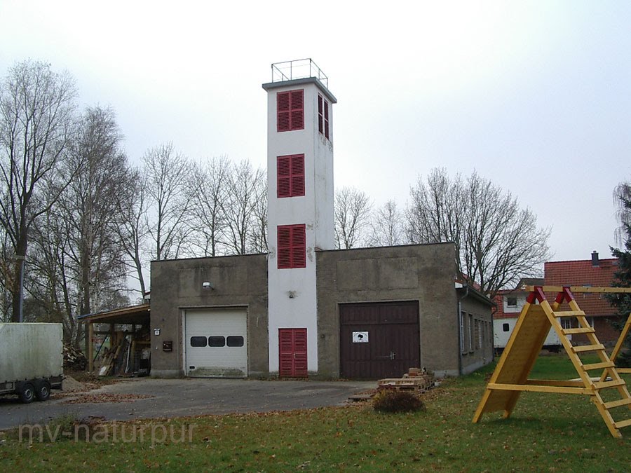 Ehemaliges Gerätehaus der FF Hof Jörnstorf by mv-naturpur