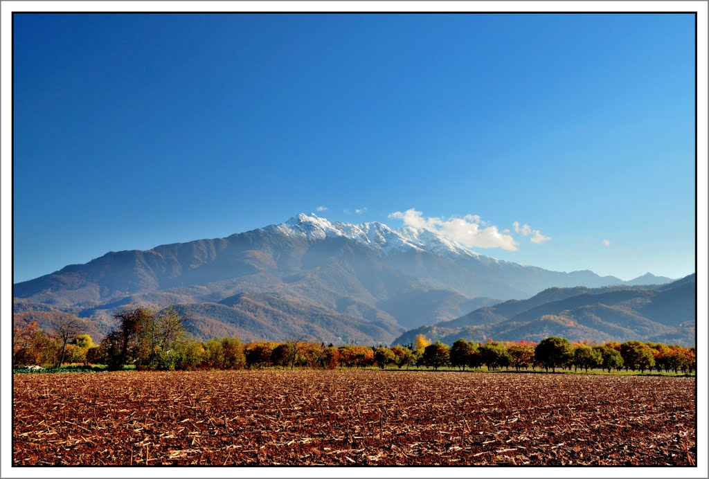 La prima neve sulla Bisalta (10 Novembre 2011) by violapinnata