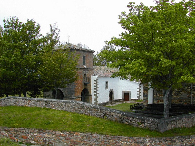 Santuario de la Virgen del Acebo - Cangas del Narcea by CastorSaez