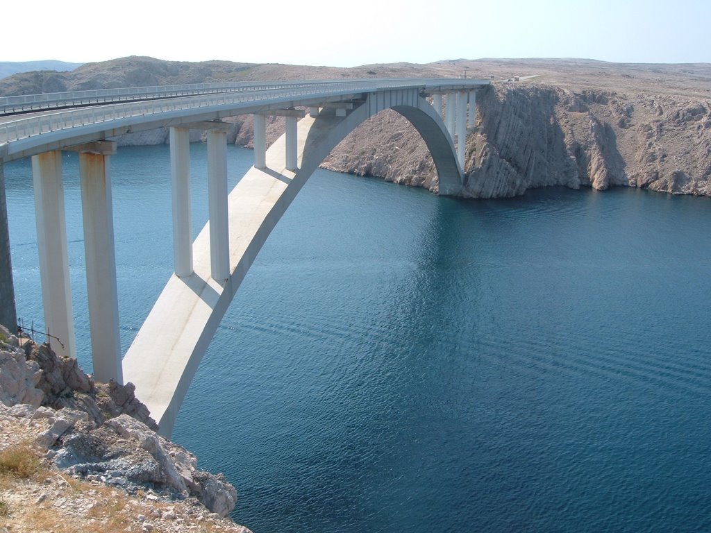 Ponte sull'isola di Pag, Croazia by f. lenarduzzi