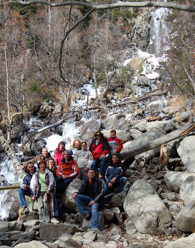 Colla de Margalef a la cascada de Ratera by Josep i Laura