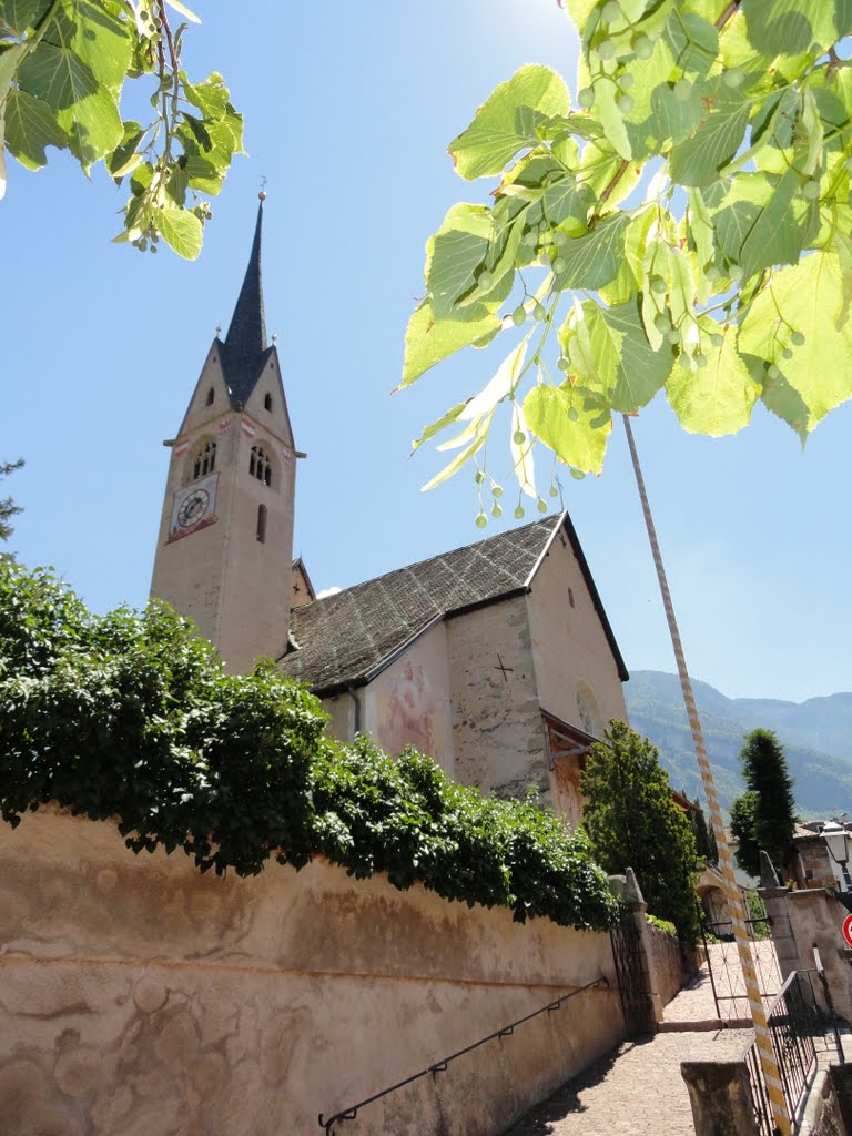 Cantina Pinzoner Keller di Pinzano. Egna. Ora. Chiesa del Villaggio. by effems