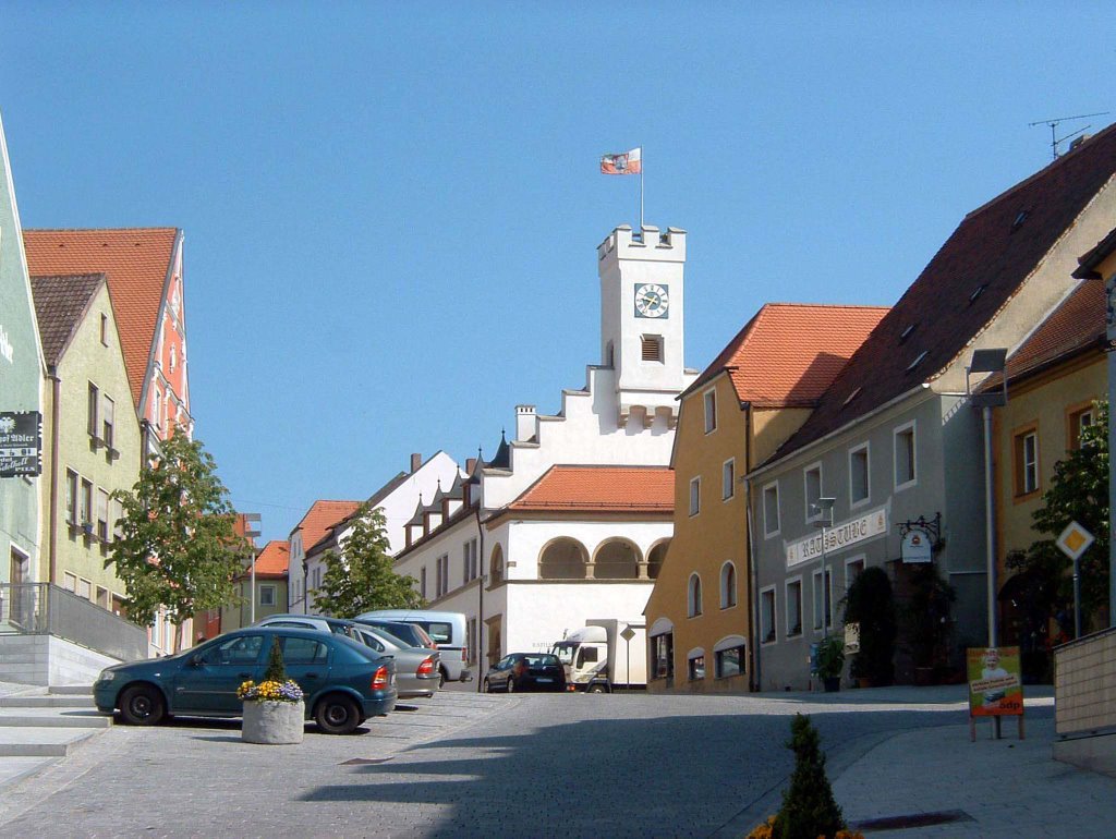 Rathaus by Hans Reichl