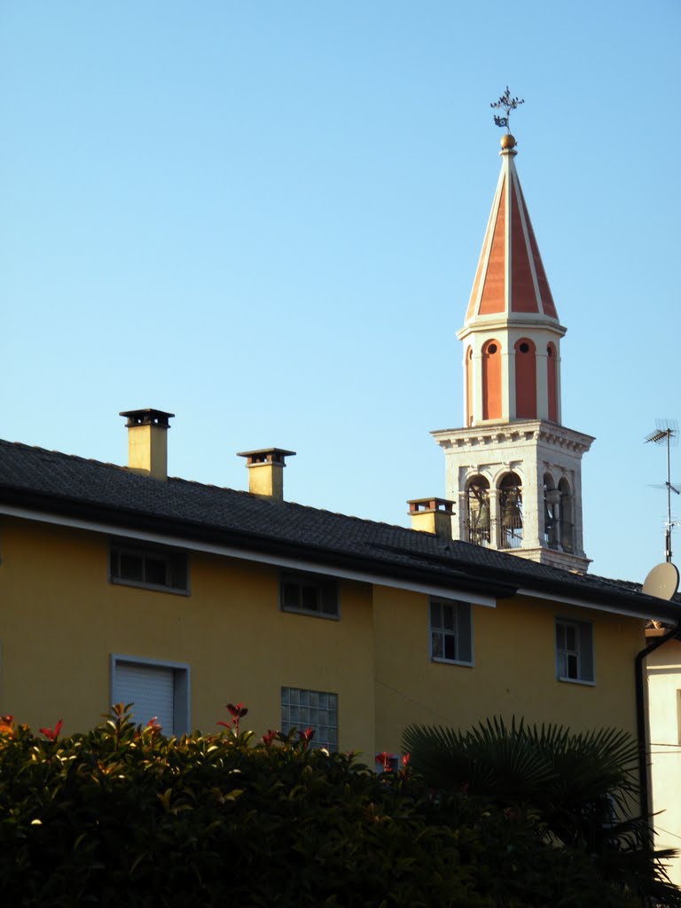 Jalmicco di Palmanova (UD) Il Campanile da Via Guglielmo Oberdan by MaurizioTex