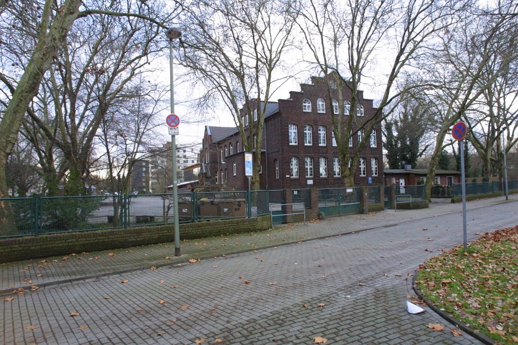 Grundschule an der Gartenstrasse by ollicure