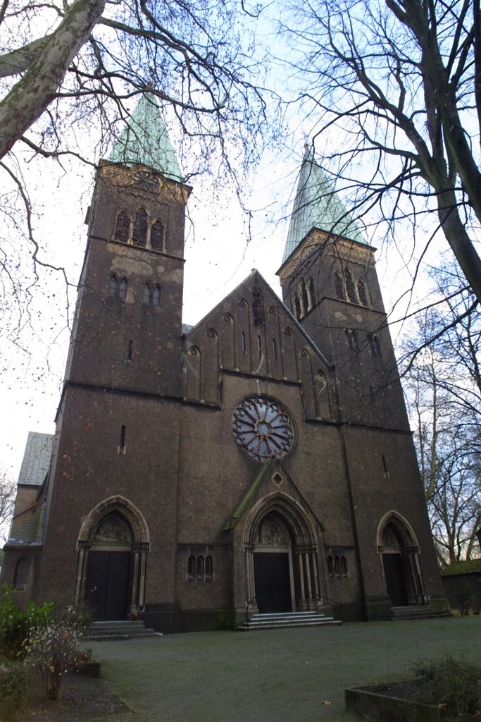 Herz Jesu Kirche Neumühl by ollicure