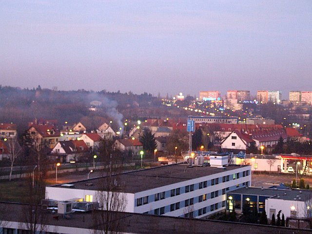 Widok nad hotelem Etap, w stronę centrum. by MarekMarcinJonski