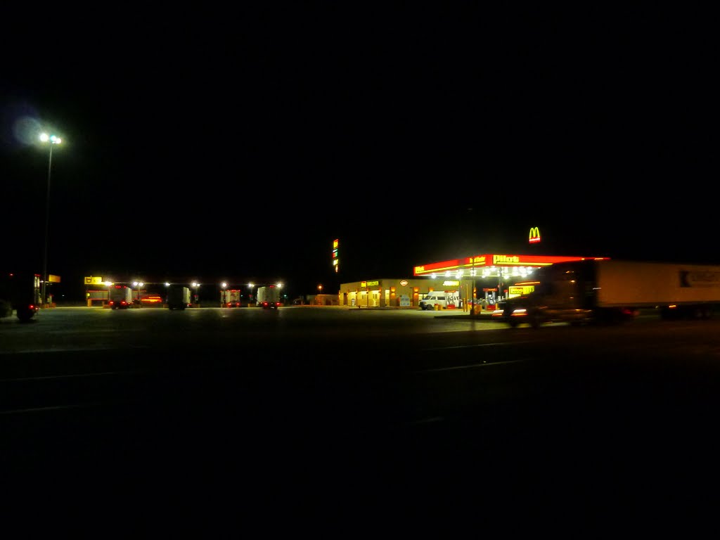 Quartzsite, AZ: Truck Stop, 2011 by tceng