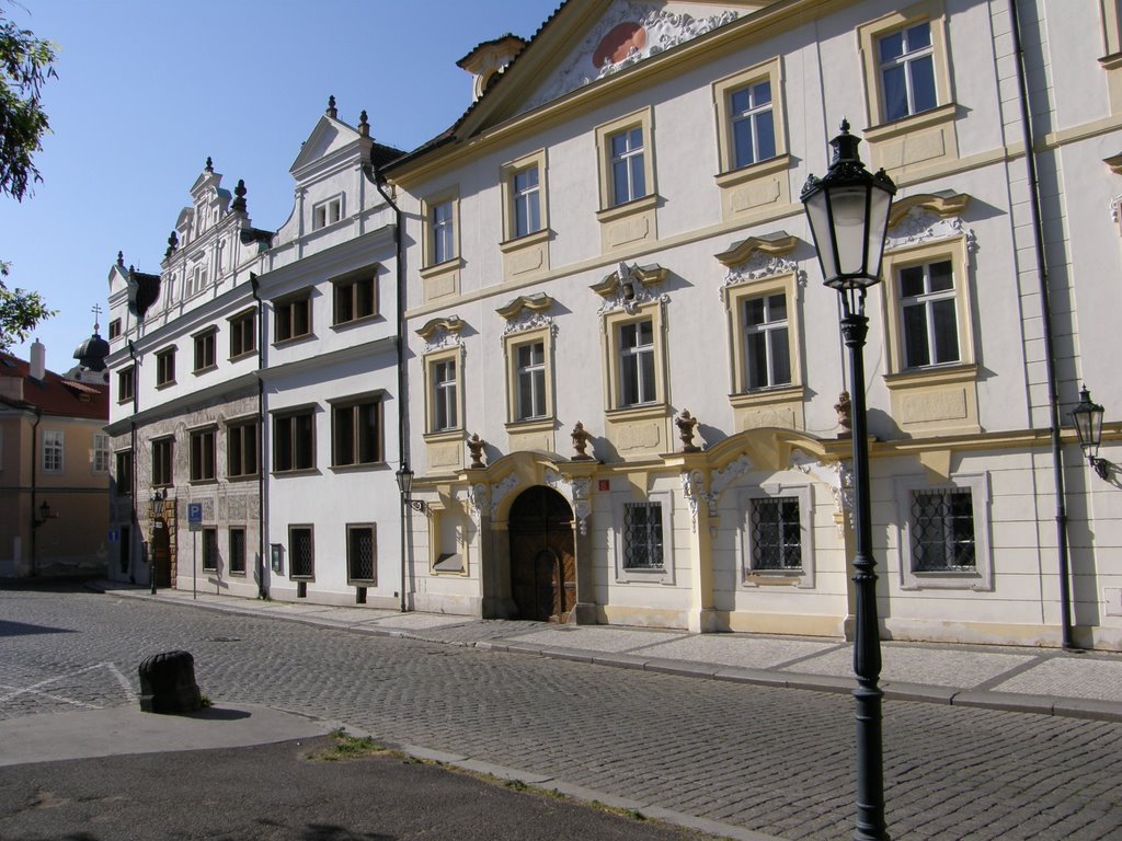 Prague - Hradcany - Hradcanské namesti - 2007 by Jean-Luc Pierrat