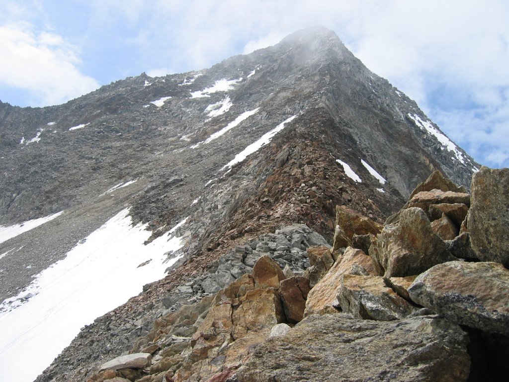 La cresta per la Cima del Prete by Giovanni Malinverni