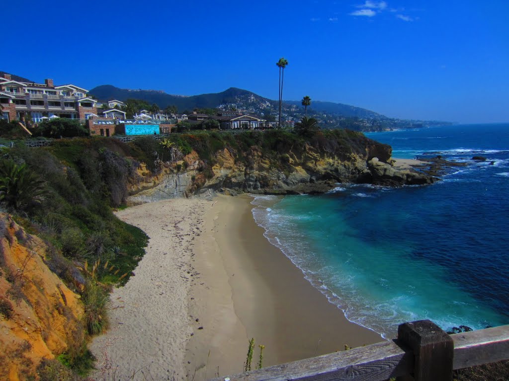 Crescent Bay Laguna Beach California !! Sister town is Menton in France !! by Sylvia & Roger