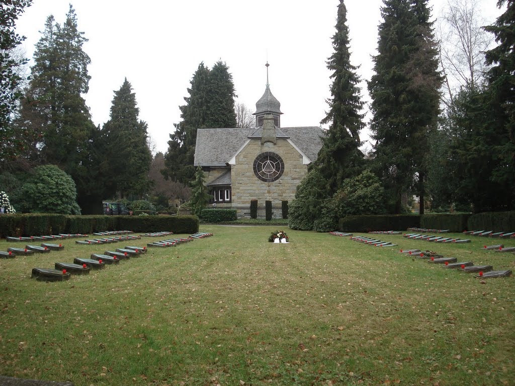 Friedhofskapelle, ev. Friedhof Grünbaumstr. Solingen, Bild 2, 18.11.2011 by Rolfi