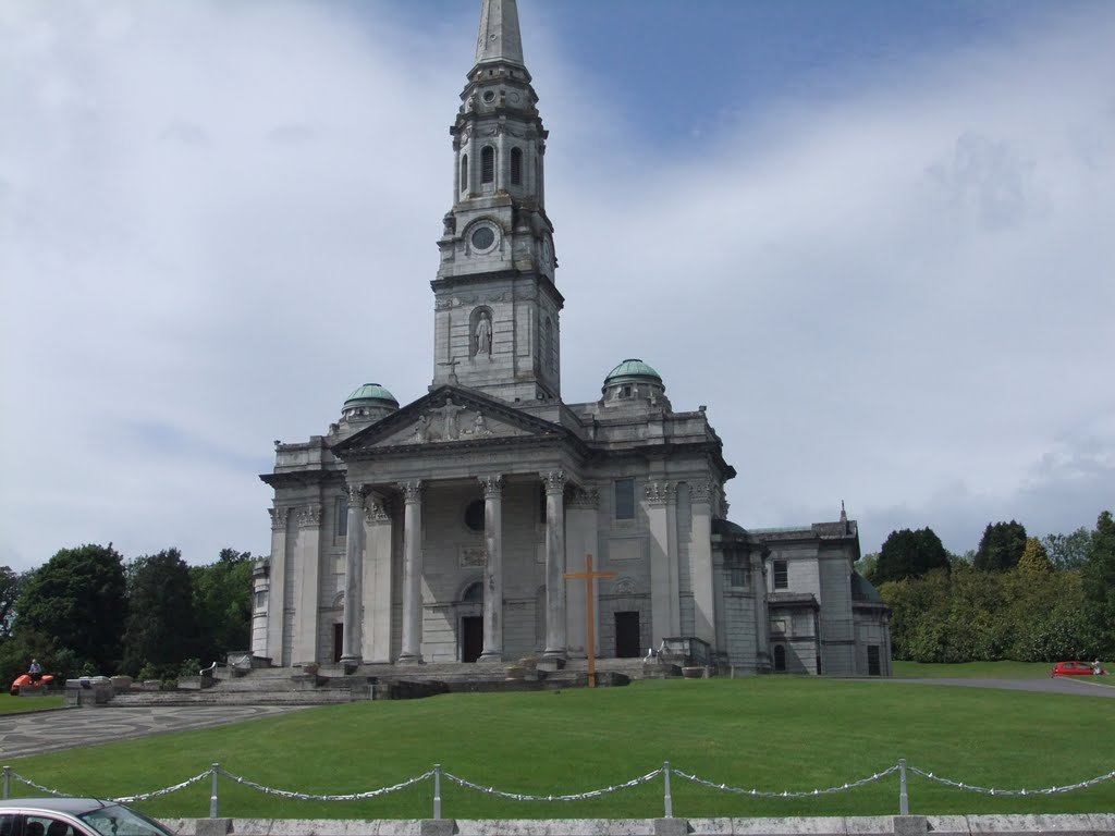 Cavan Town Cathedral by Robin Pollard