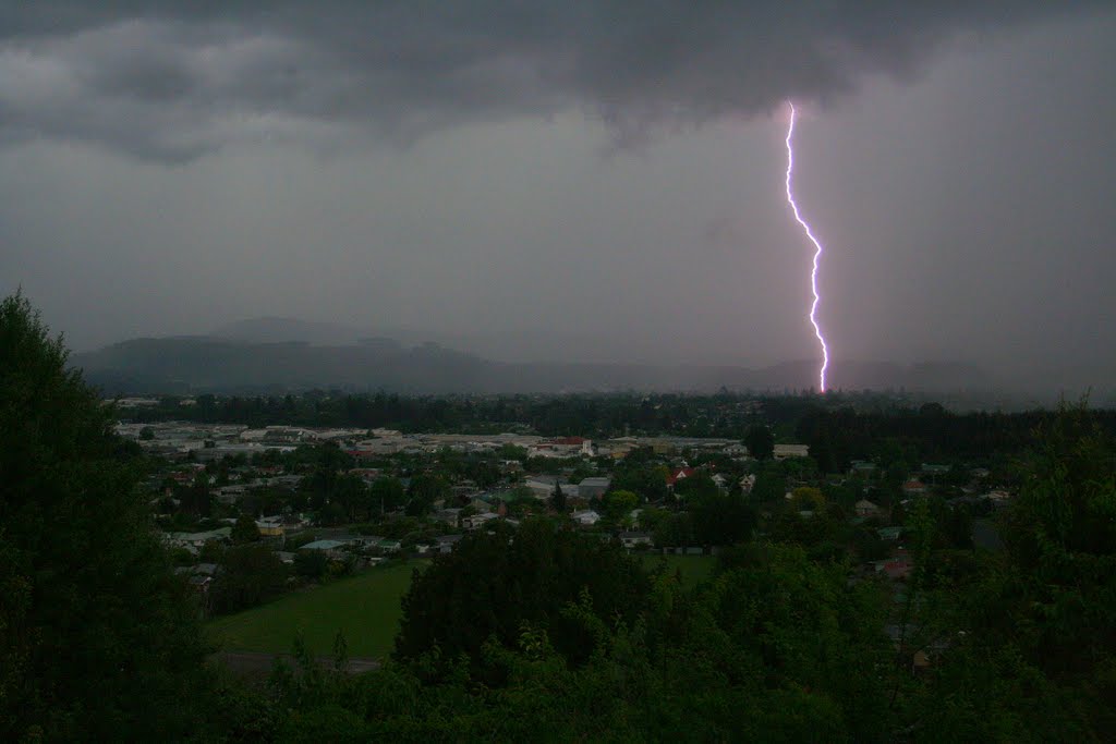 Lightening over Rotorua Monday nov 14 2011 by chrismabey