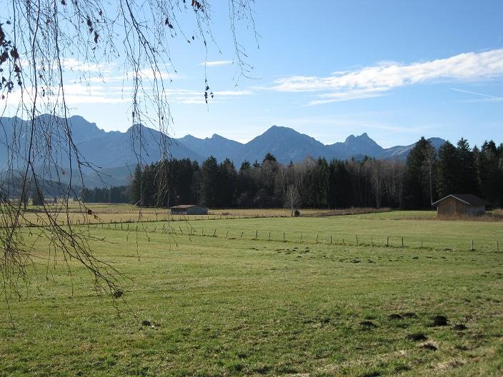 Blick auf die Tannheimer Berge by hubi1802