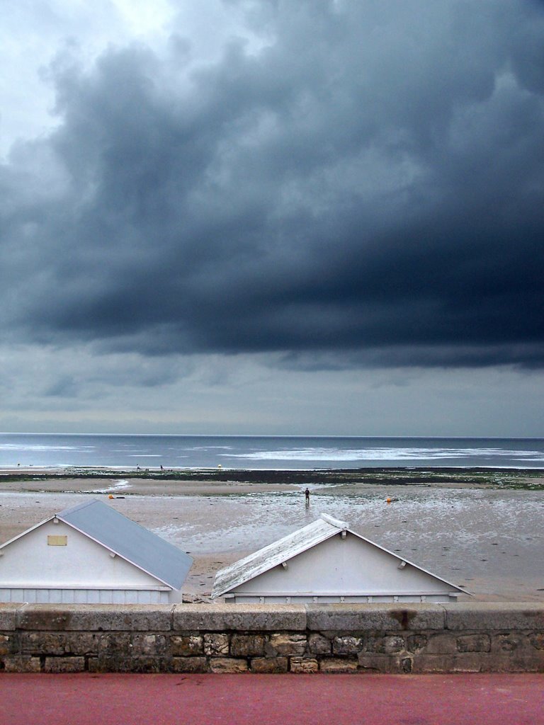 Plage de Langrune by C.Seguin