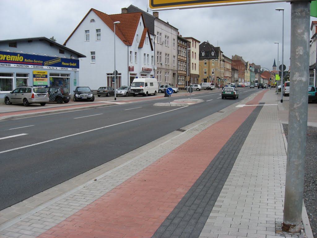 Nordhausen, Freiherr-von-Stein-Straße by Eckbert John