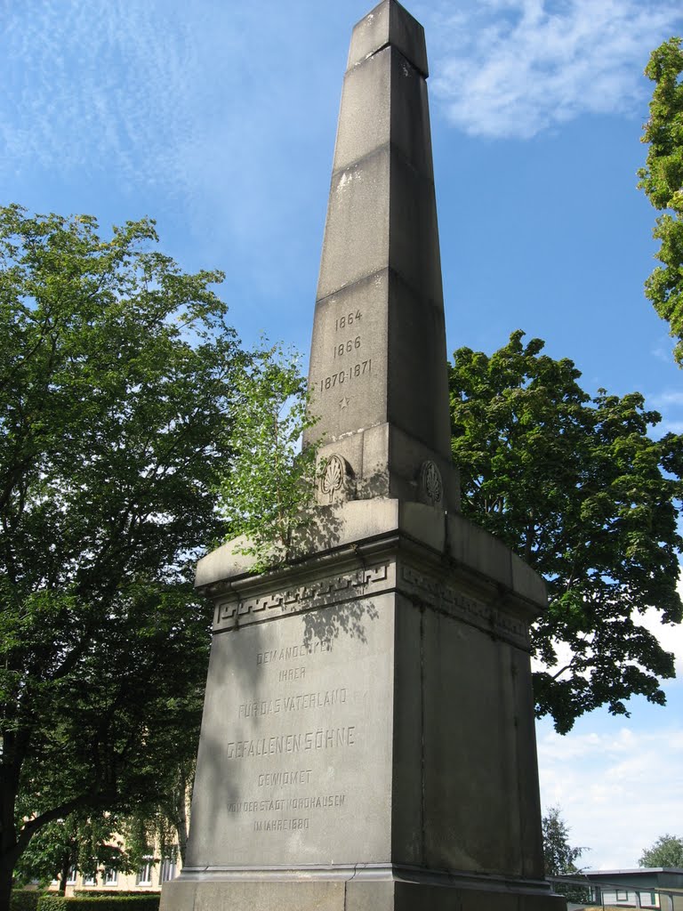 Nordhausen, Gedenkstein am Petersberg by Eckbert John