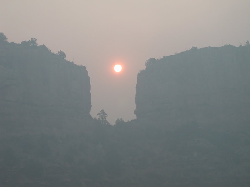 Near Cibecue, AZ: Smoke from the Rodeo Chediski Fire, June 25, 2002, 7 A.M. - Leon Ben Jr. Photographer by tceng