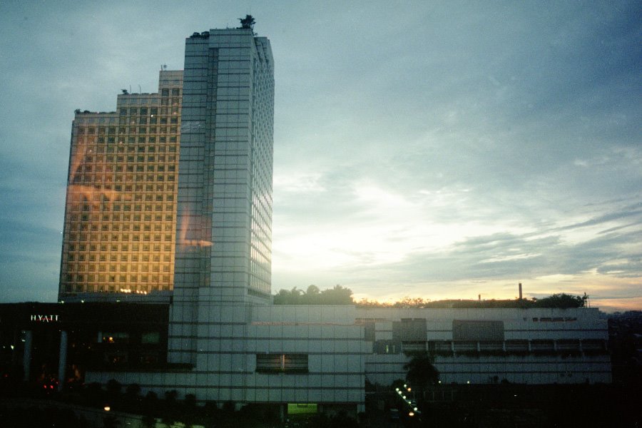 Sunset, Jakarta by keim heim