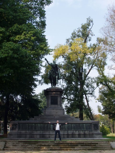 05 Verwegenheit in Person (Knudsen) und Denkmal (Napoleon III) by Daniel Meyer