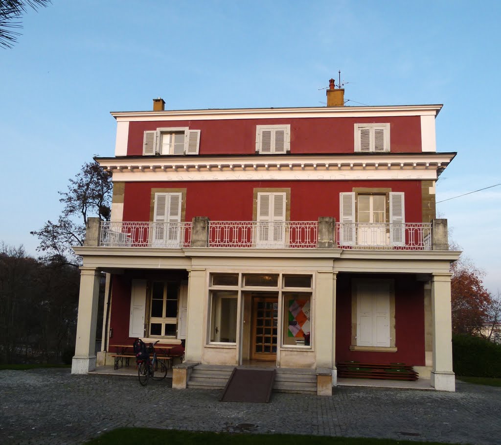 Villa Bernasconi (8, route du Grand-Lancy) by Magda GHALI