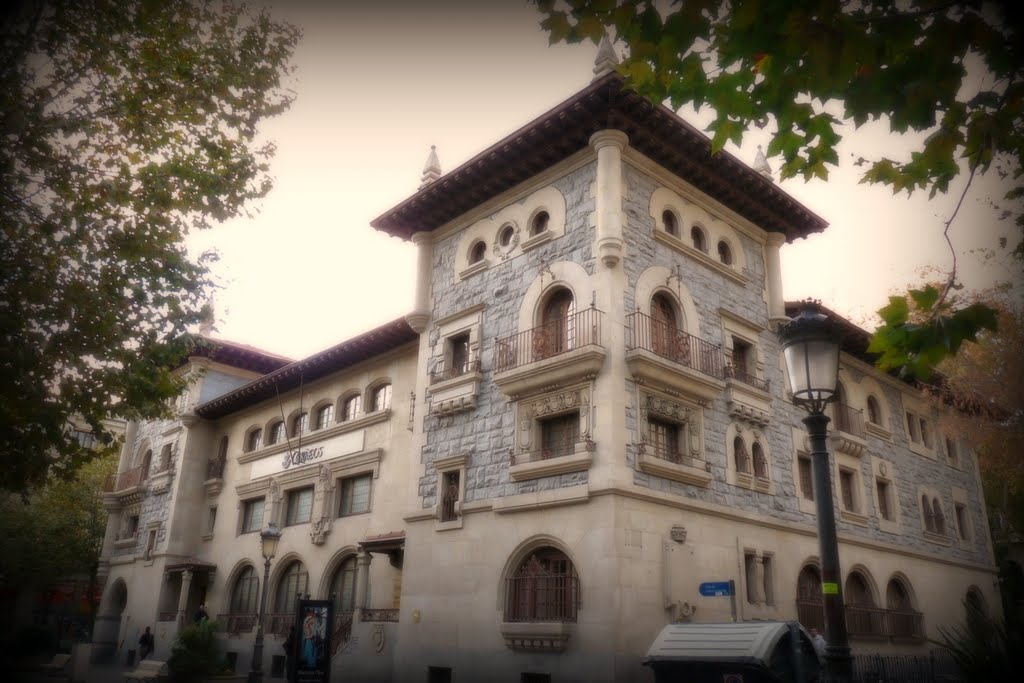 ¡¡Edificio de correos en la calle Postas!!( Vitoria) Alava by Pasapa.