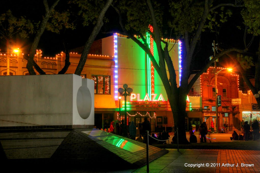 Plaza theater at night by Art Brown