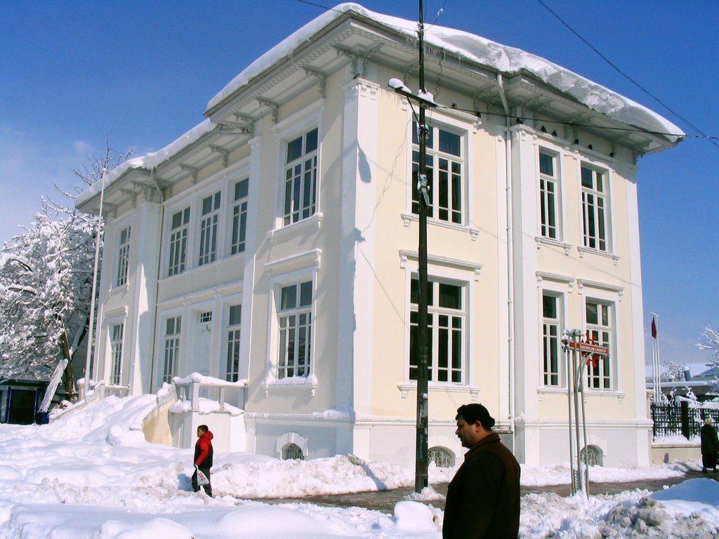 1934: HALK SİNEMASI(eski ticaret lisesi).Adil Özdemir by adilof