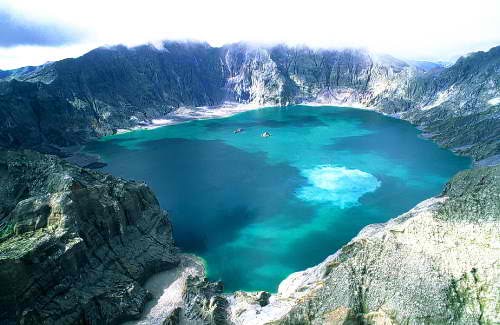 Pinatubo Volcano Crater by ahlacra