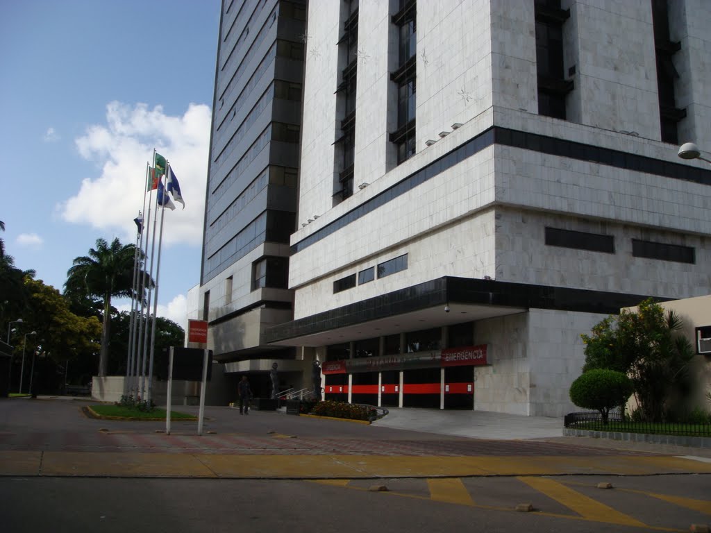 Real Hospital Português - Recife-PE. Ilha do Retiro by Nordeste