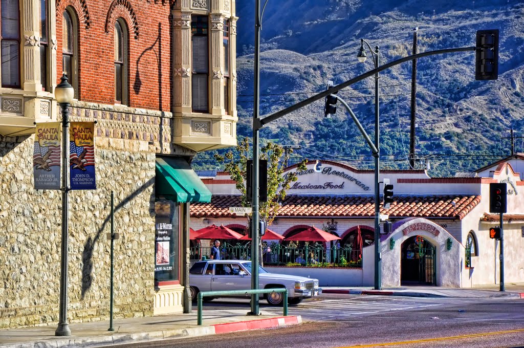 Santa Paula, CA by Roman Sebek