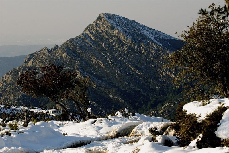 El Picacho nevado! by Juanlu Gonzalez