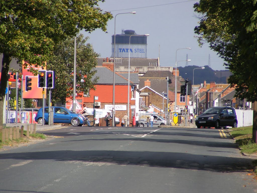 Doncaster Road looking east 24-8-2011 by Hamst