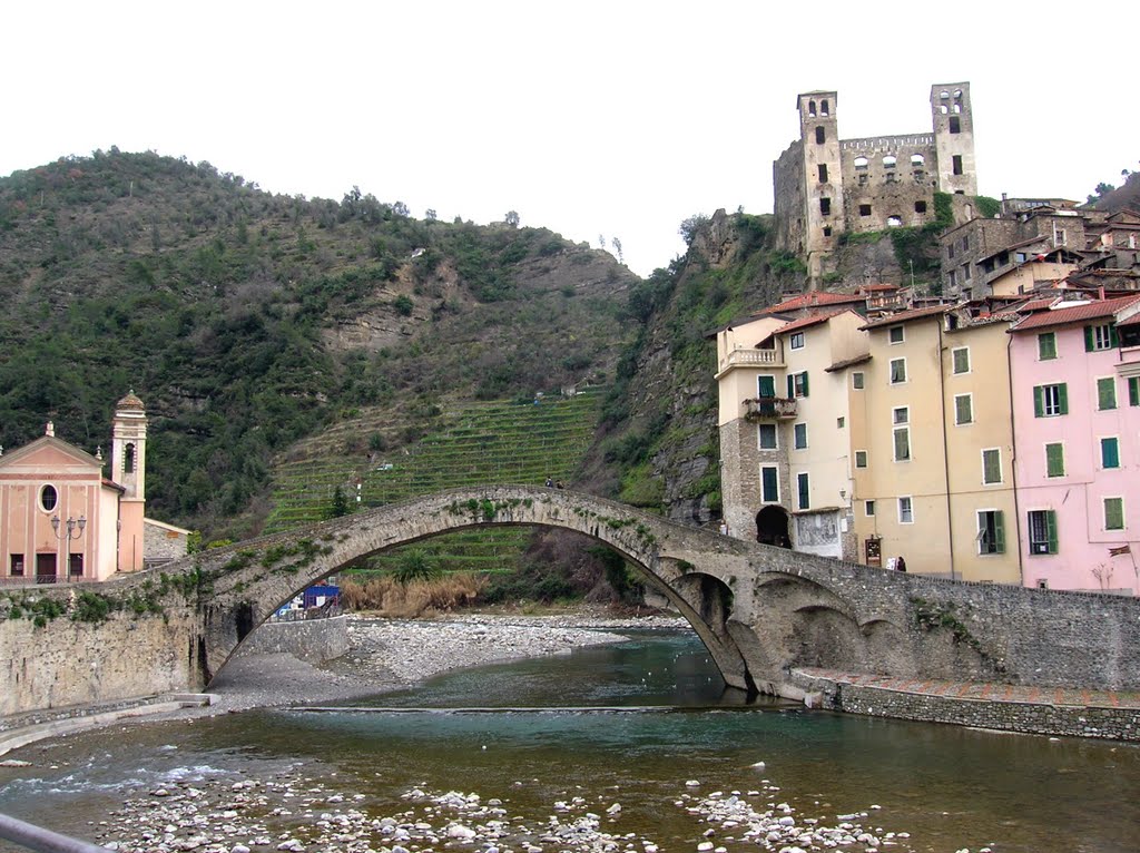 Castello Doria a Dolceacqua by alberto.52