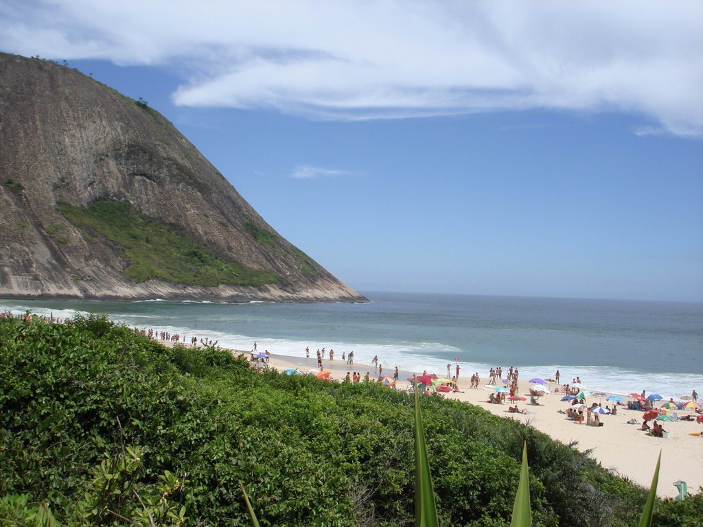 Itacoatiara - Niterói - Costão by Fernando Menezes