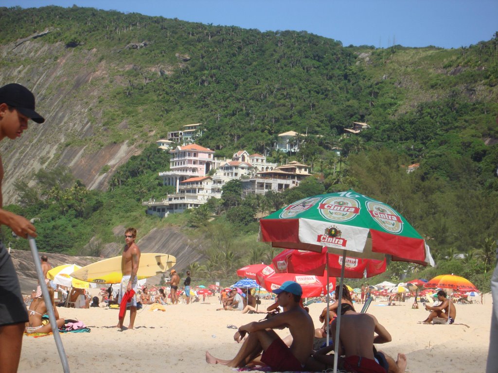 Itacoatiara - Niterói - Costão by Fernando Menezes